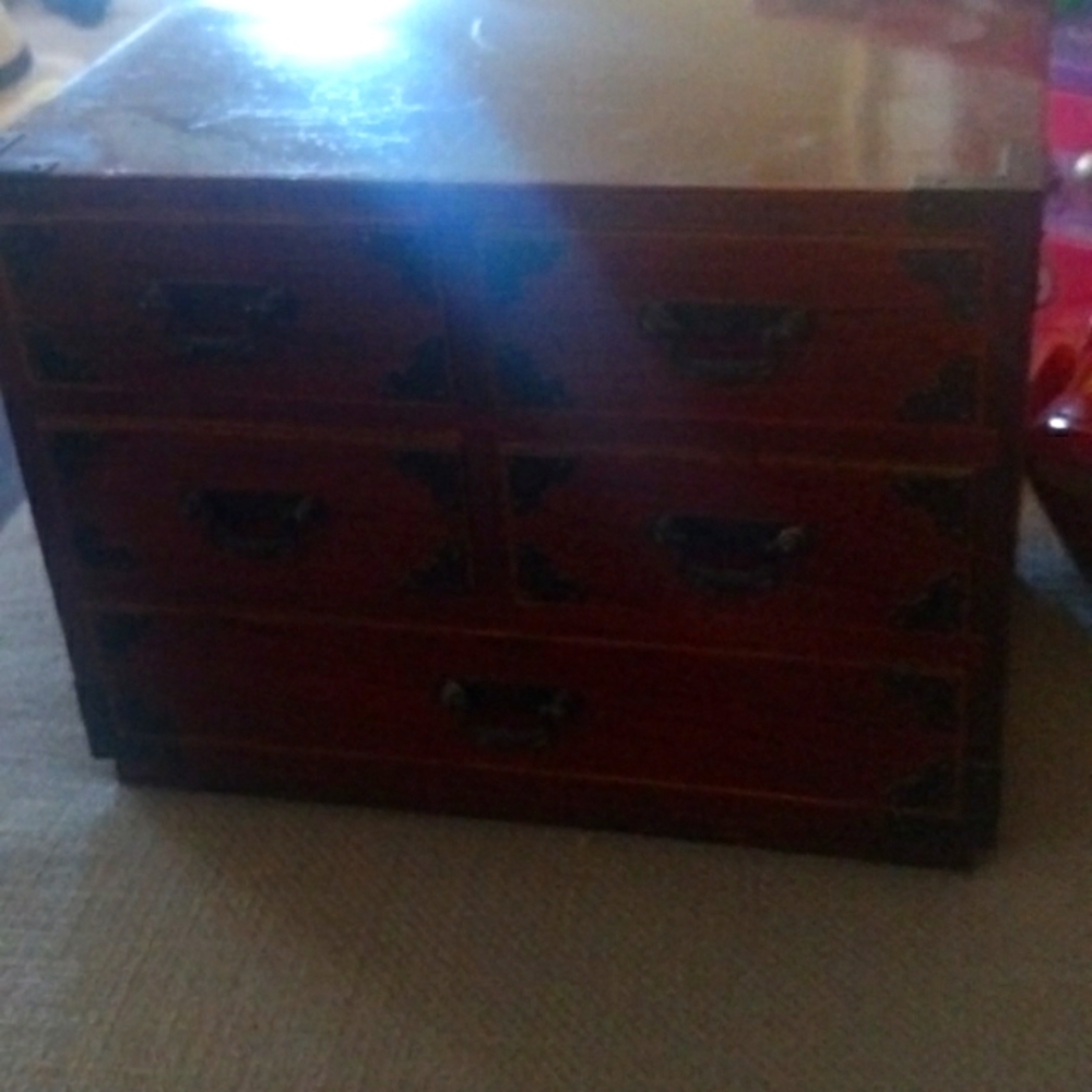 Jewelry box